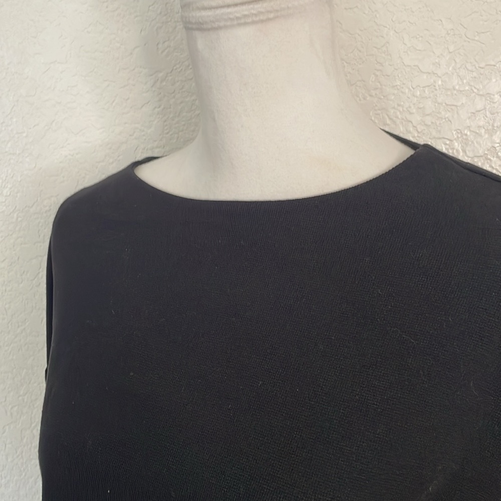 UNIGLO BLACKEST BLACK SWEATER size L - Picture 2 of 8